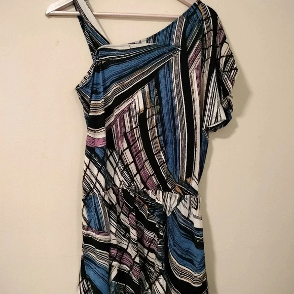 xxi Abstract Print Top Blouse with Short Sleeves and Shoulder Strap Size LARGE l - Picture 4 of 7